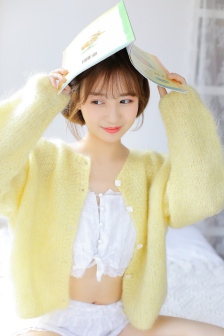 CHANT茅 MOORE